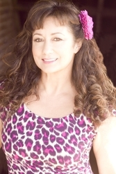Debravalenciaheadshot2014lr_preview