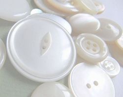 Buttonsonecloseaug2011ww_preview
