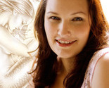 Selinabio2013-1_thumb
